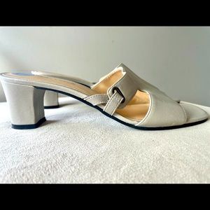 Brand new Paola Corelli slip-on mules